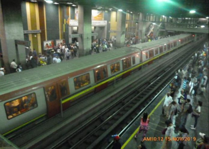Una nueva falla afecta a usuarios de la línea 1 en el Metro de Caracas. | Foto de archivo: Griselda Acosta.