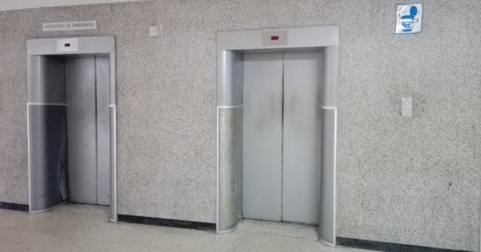 ascensores hospital miguel perez carreno