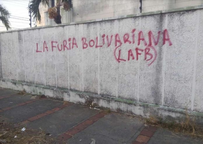 Las residencias de los opositores de Los Llanos amanecieron con pintas alusivas a un grupo denominado Furia Bolivariana. Foto: Cortesía de Mansur Sliman.