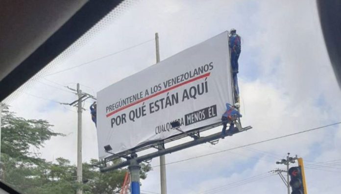 Polémico mensaje de una valla genera rechazo de migrantes venezolanos
