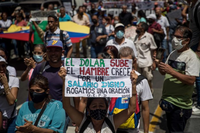 Protestas por mejoras salariales en Venezuela