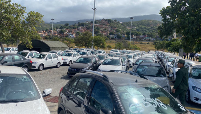 carros-fabricados-en-iran-venezuela (1)
