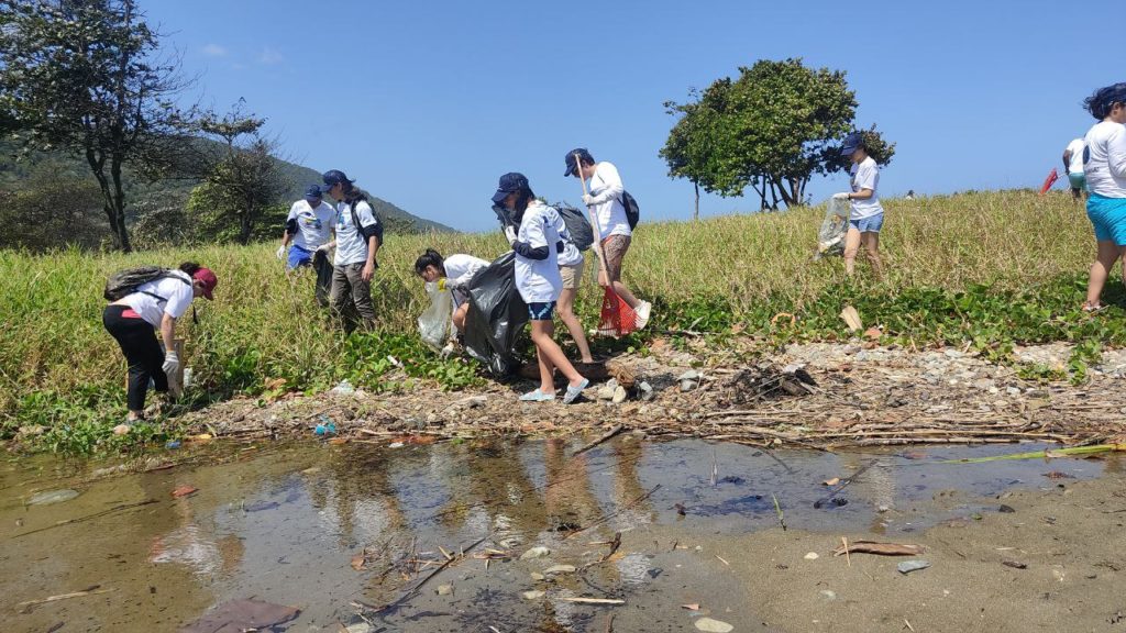 Desechos recolectados en playa Punta Los Caracas son enviados a una empresa especializada en reciclaje. Foto: Mairen Dona