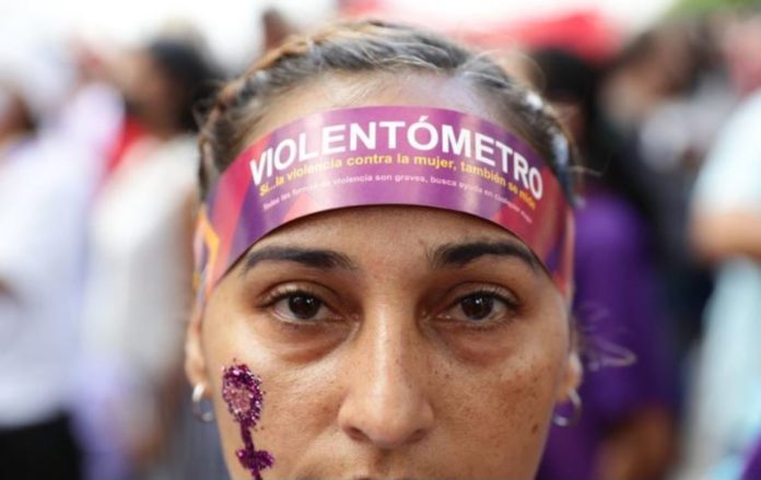 Utopix exige a las instituciones adoptar “acciones urgentes” y denuncia “la impunidad que ampara muchas veces a estos agresores”. Foto: EFE/ Rayner Peña
