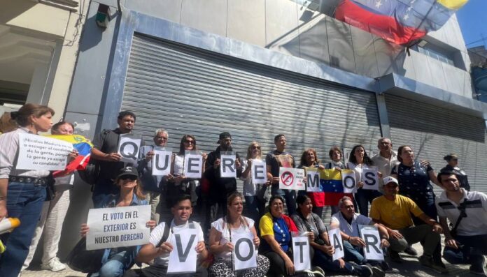 Los venezolanos en Argentina denunciaron que Maduro impide el derecho al voto